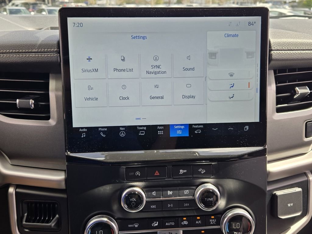 Used 2024 Ford Expedition Max XLT image 19