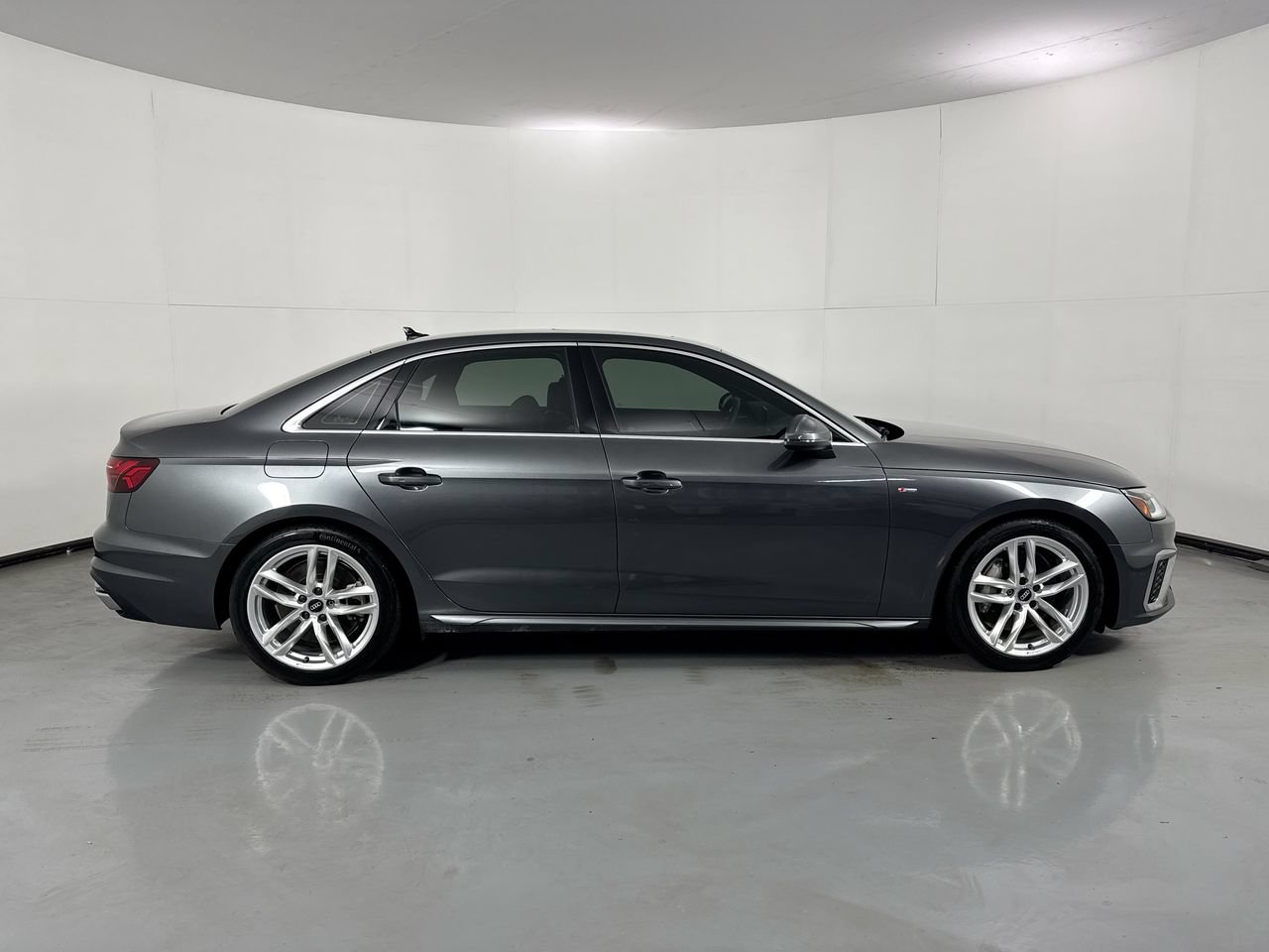 Used 2021 Audi A4 2.0T Premium Plus w/ Premium Plus Package AWD/4WD image 33