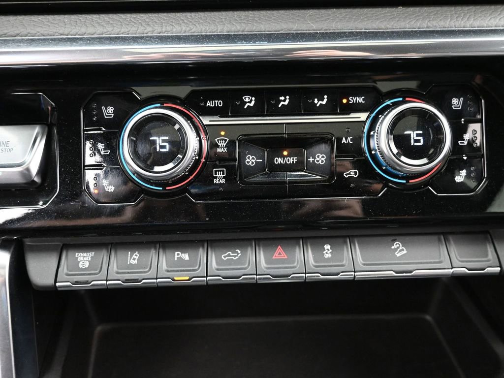 Certified 2024 GMC Sierra 2500 Denali w/ Denali Reserve Package image 21