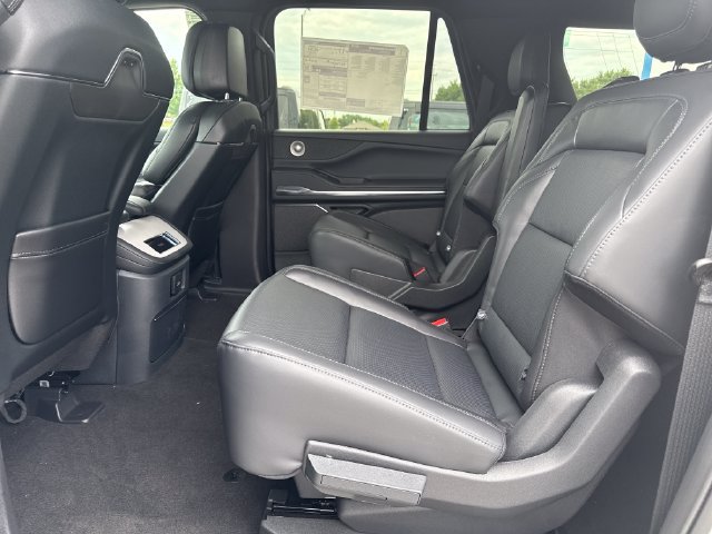New 2027 Lincoln Navigator L Reserve w/ Jet Appearance Package AWD/4WD image 15