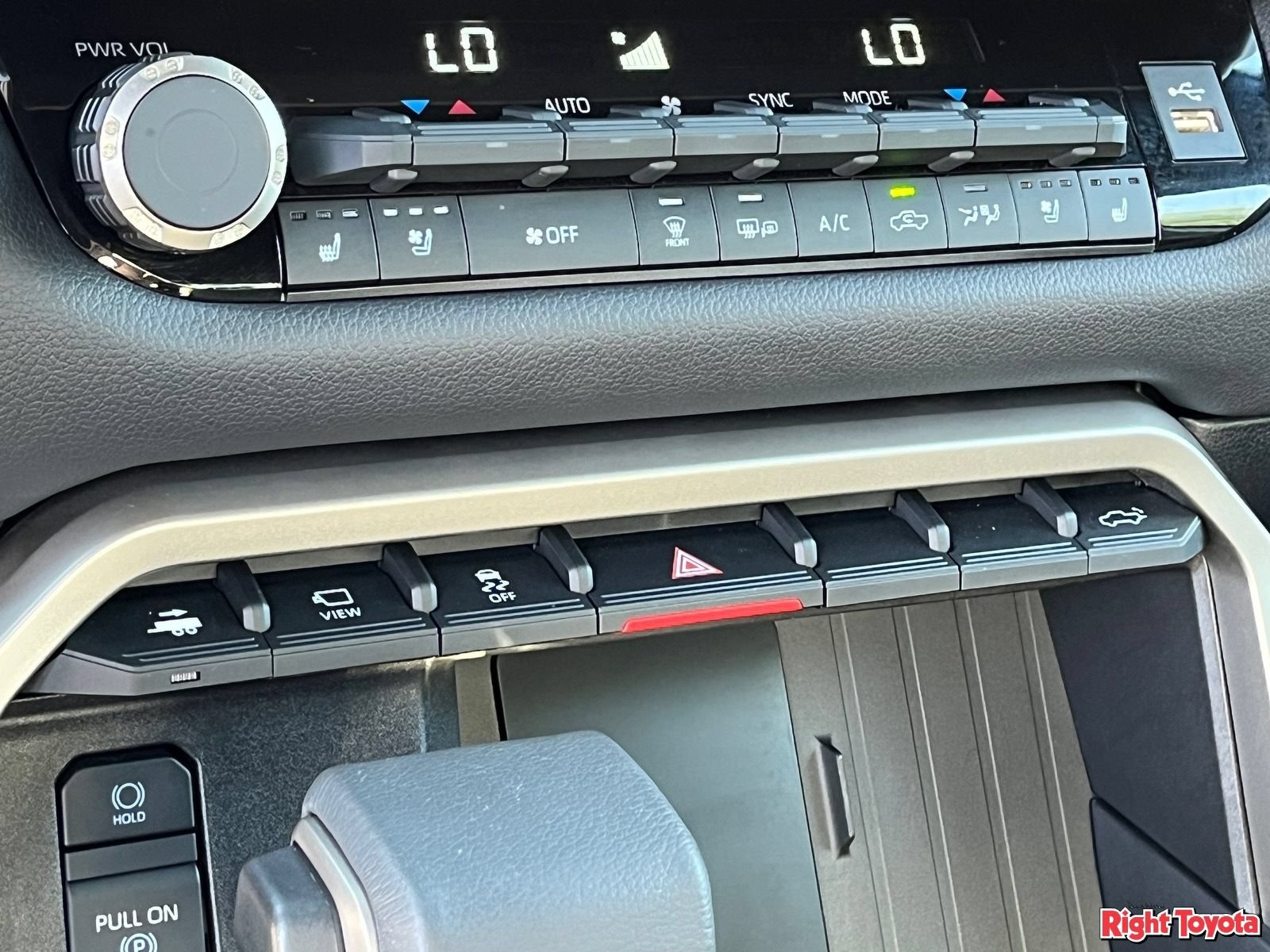 Certified 2026 Toyota Tundra Limited AWD/4WD image 30