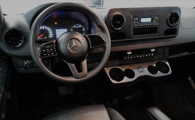 Used 2020 Mercedes-Benz Sprinter 3500 image 25