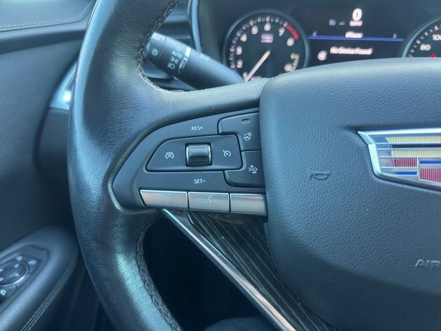 Used 2022 Cadillac XT6 Premium Luxury w/ Technology Package image 7