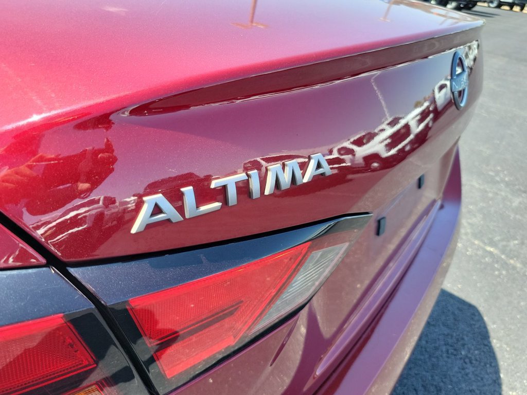 Used 2023 Nissan Altima 2.5 SR FWD image 31