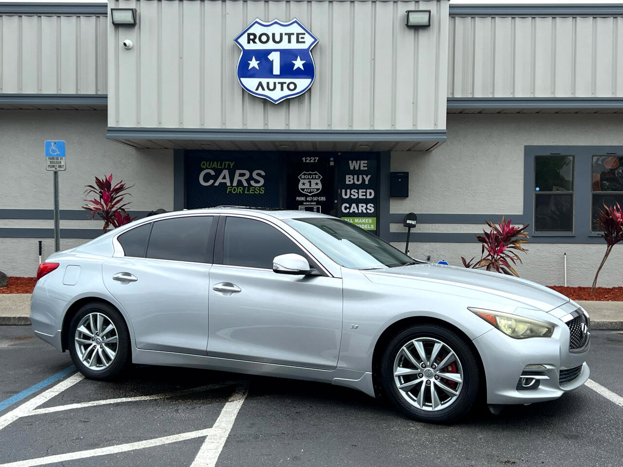 Used 2014 INFINITI Q50 Premium w/ Spare Tire Package RWD image 3