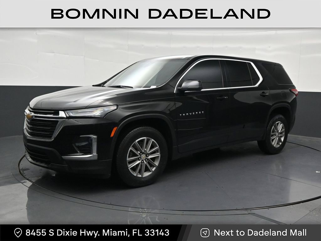 Used 2023 Chevrolet Traverse LS FWD image 1