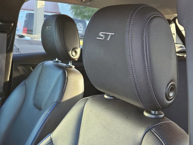 Used 2025 Buick Encore GX Sport Touring w/ Experience Buick Package image 6