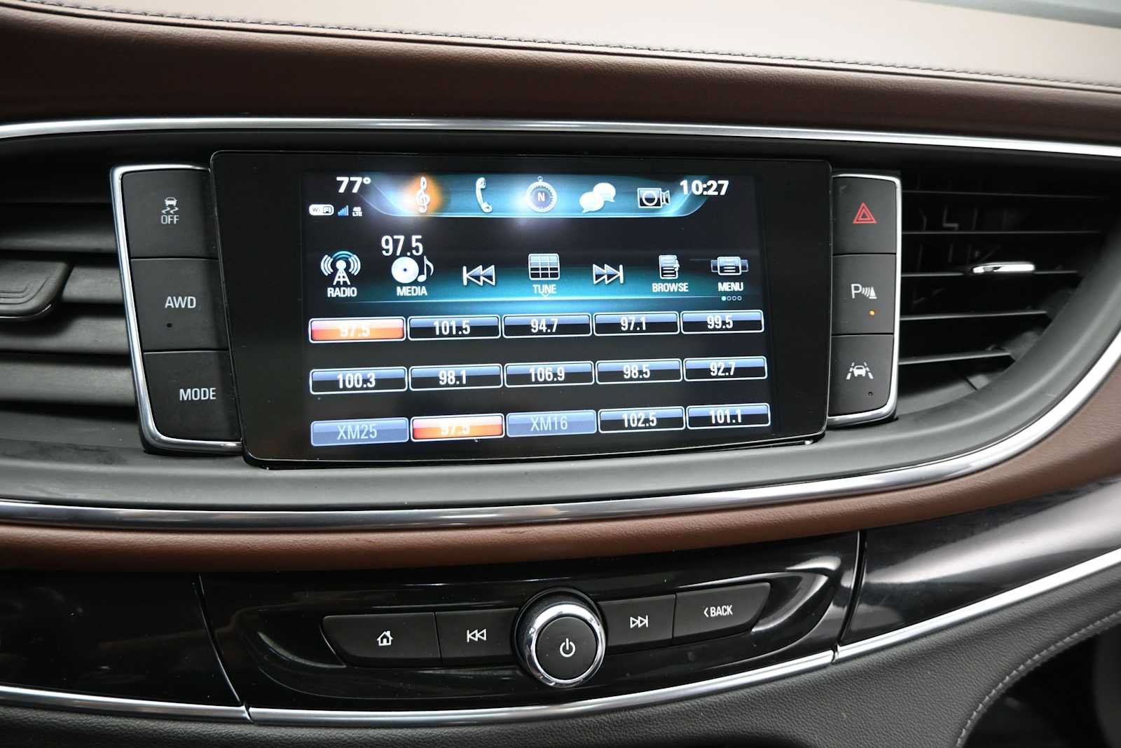 Used 2019 Buick Enclave Avenir w/ Avenir Technology Package AWD/4WD image 19