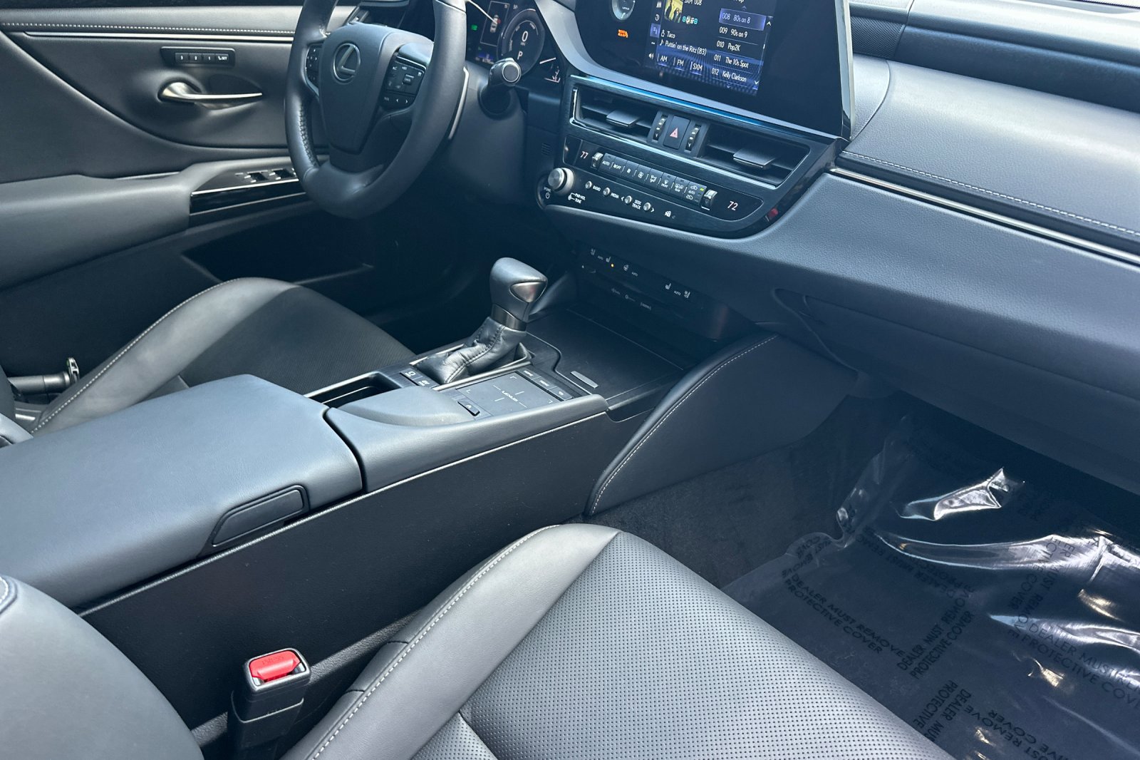 Used 2022 Lexus ES 300h ES 300h image 15