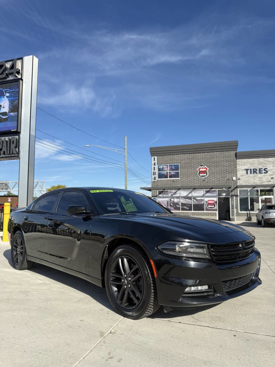 Used 2019 Dodge Charger SXT w/ Blacktop Package