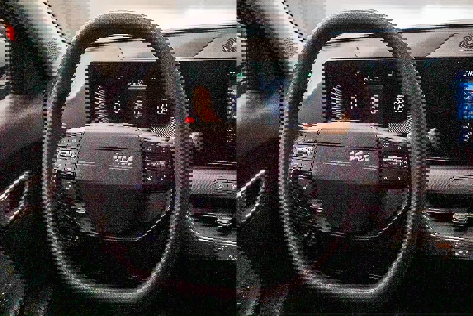 Used 2025 Kia K4 LXS image 15