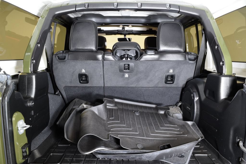 Used 2021 Jeep Wrangler Unlimited Rubicon AWD/4WD image 28