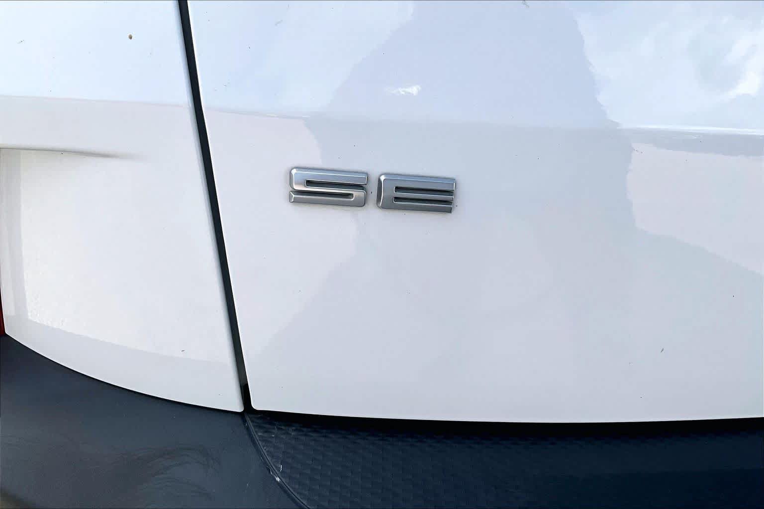Used 2020 Ford Escape SE FWD image 10