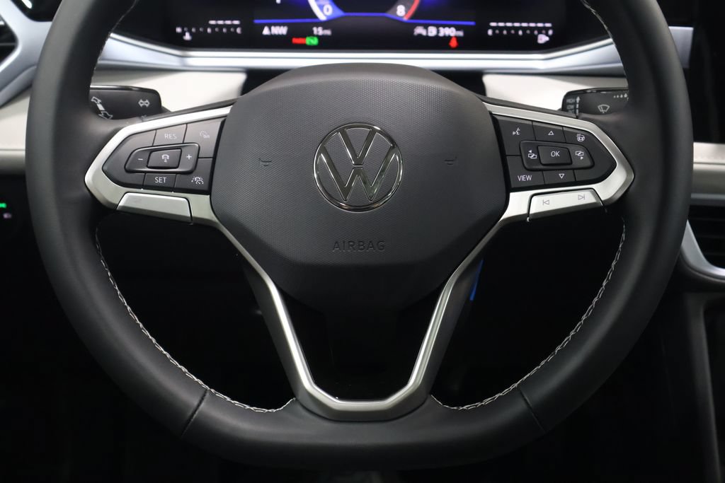 New 2026 Volkswagen Taos SE AWD/4WD image 17