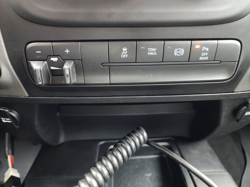 Used 2018 RAM 3500 Tradesman w/ Chrome Appearance Group AWD/4WD image 19