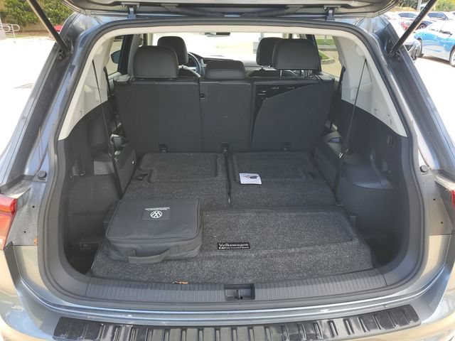 Used 2023 Volkswagen Tiguan SE FWD image 35