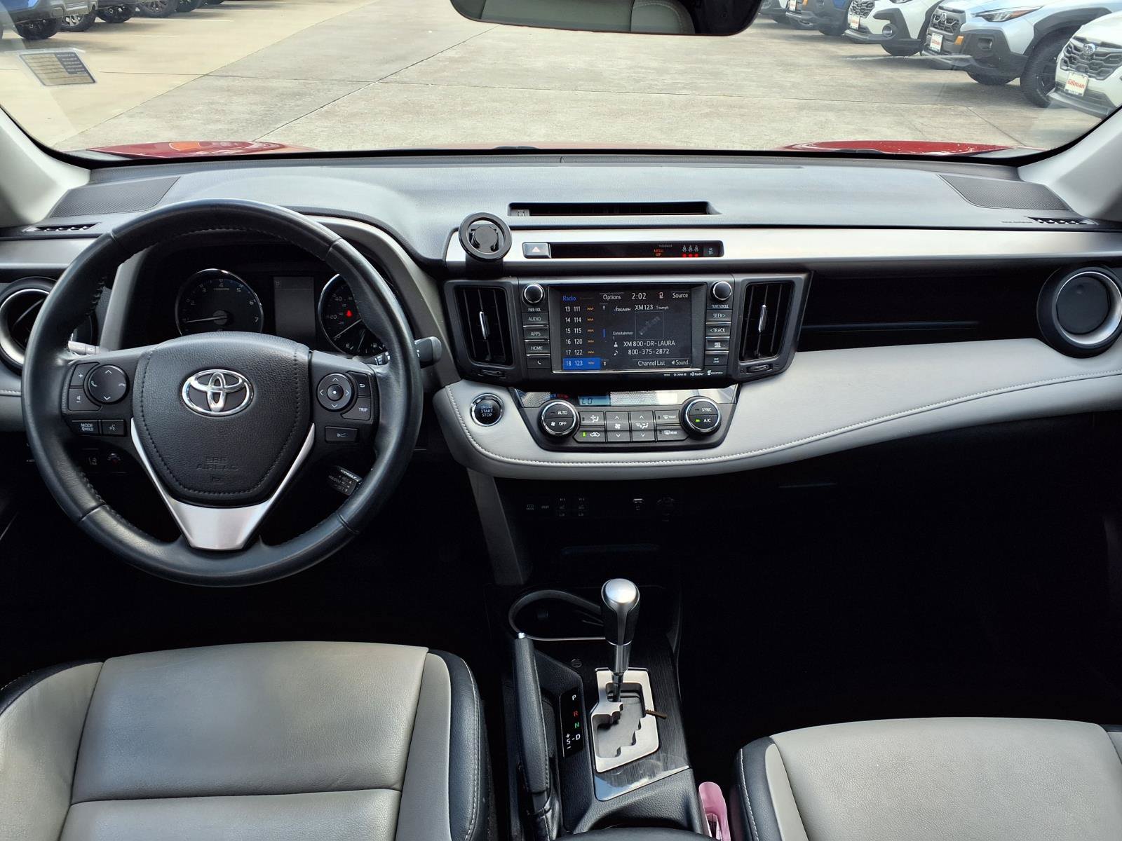Used 2017 Toyota RAV4 Limited FWD image 4