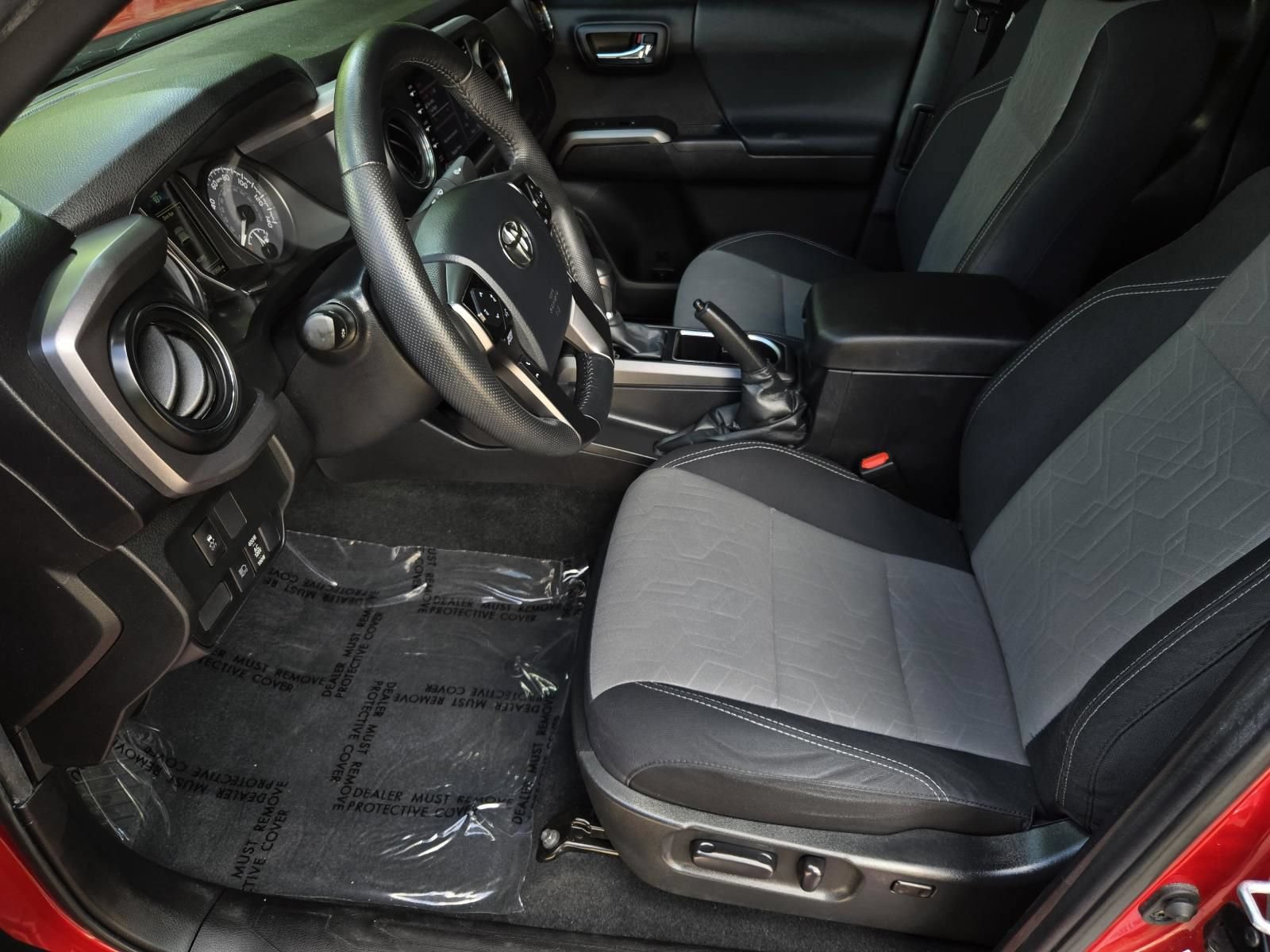 Used 2023 Toyota Tacoma TRD Off-Road AWD/4WD image 20