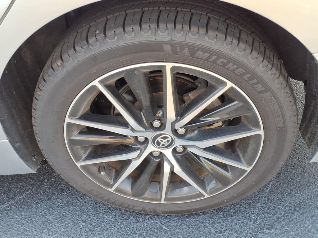 Used 2024 Toyota Camry SE FWD image 10
