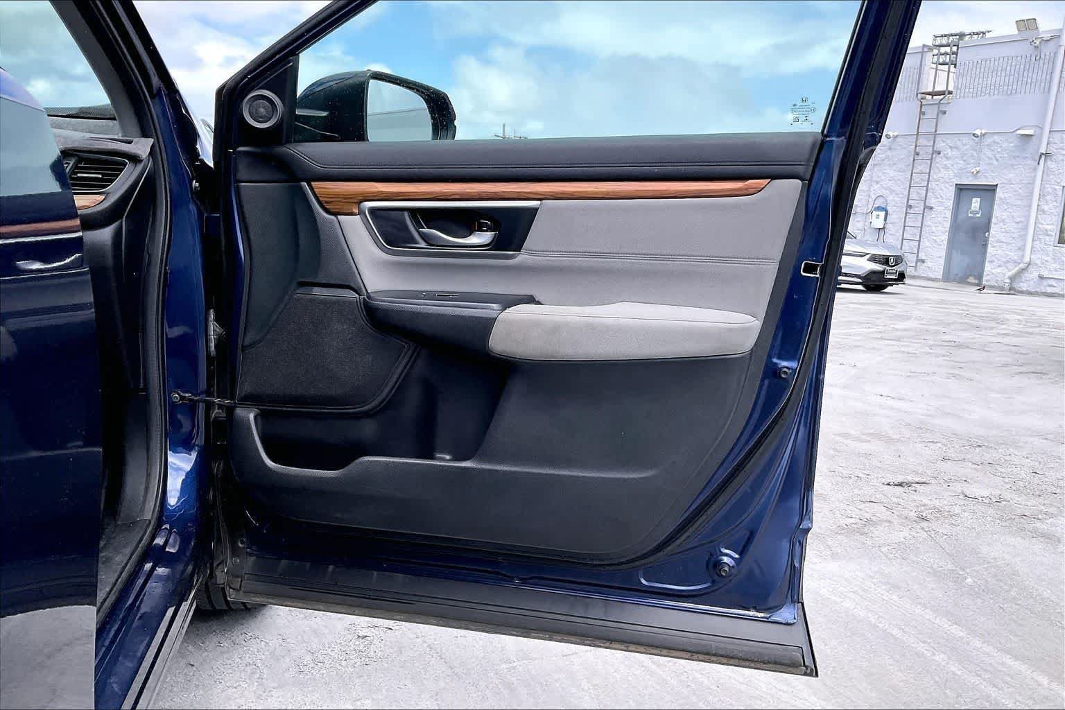 Used 2020 Honda CR-V EX image 28