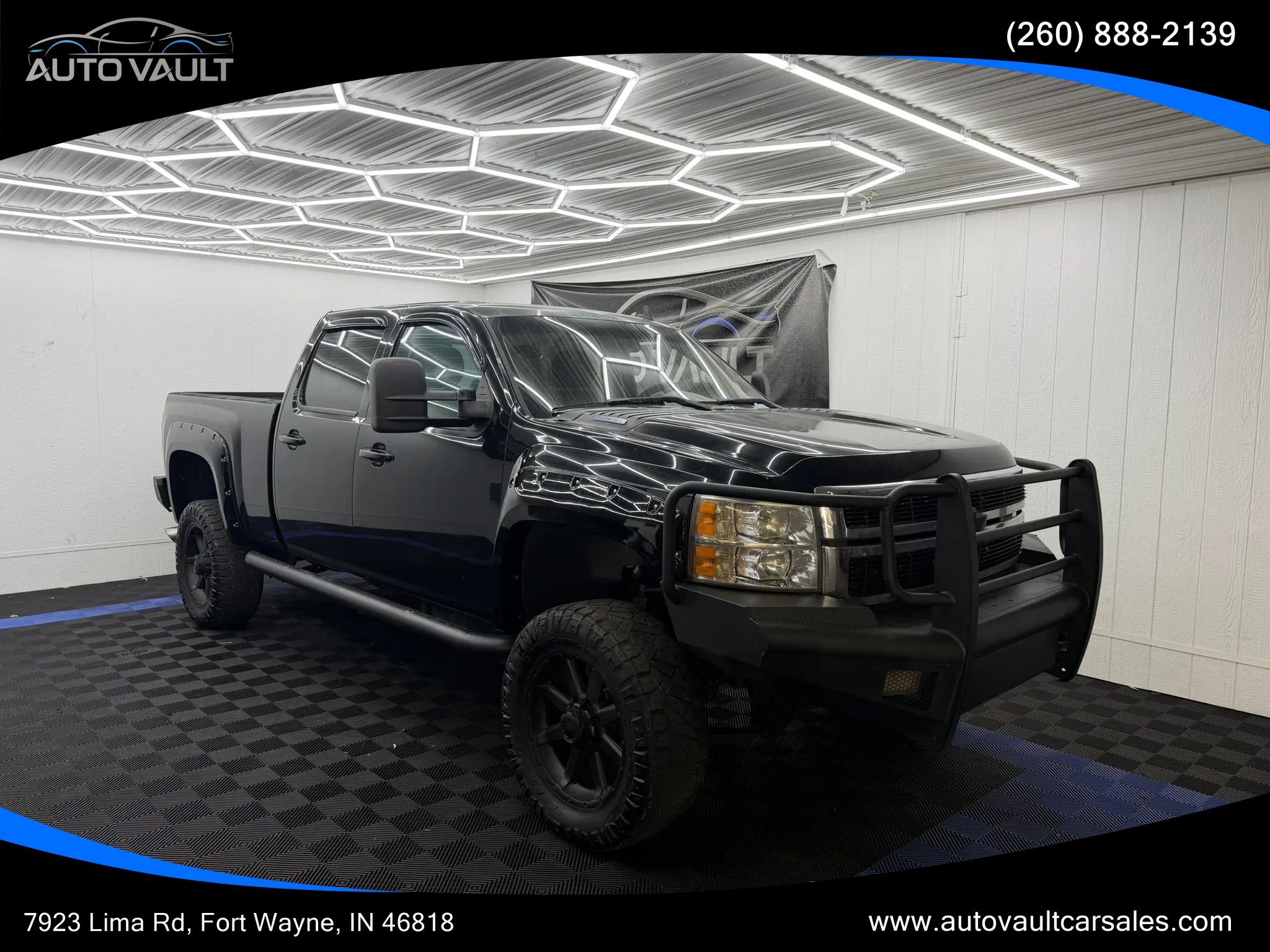 Used 2012 Chevrolet Silverado 2500 LTZ w/ LTZ Plus Package AWD/4WD image 1