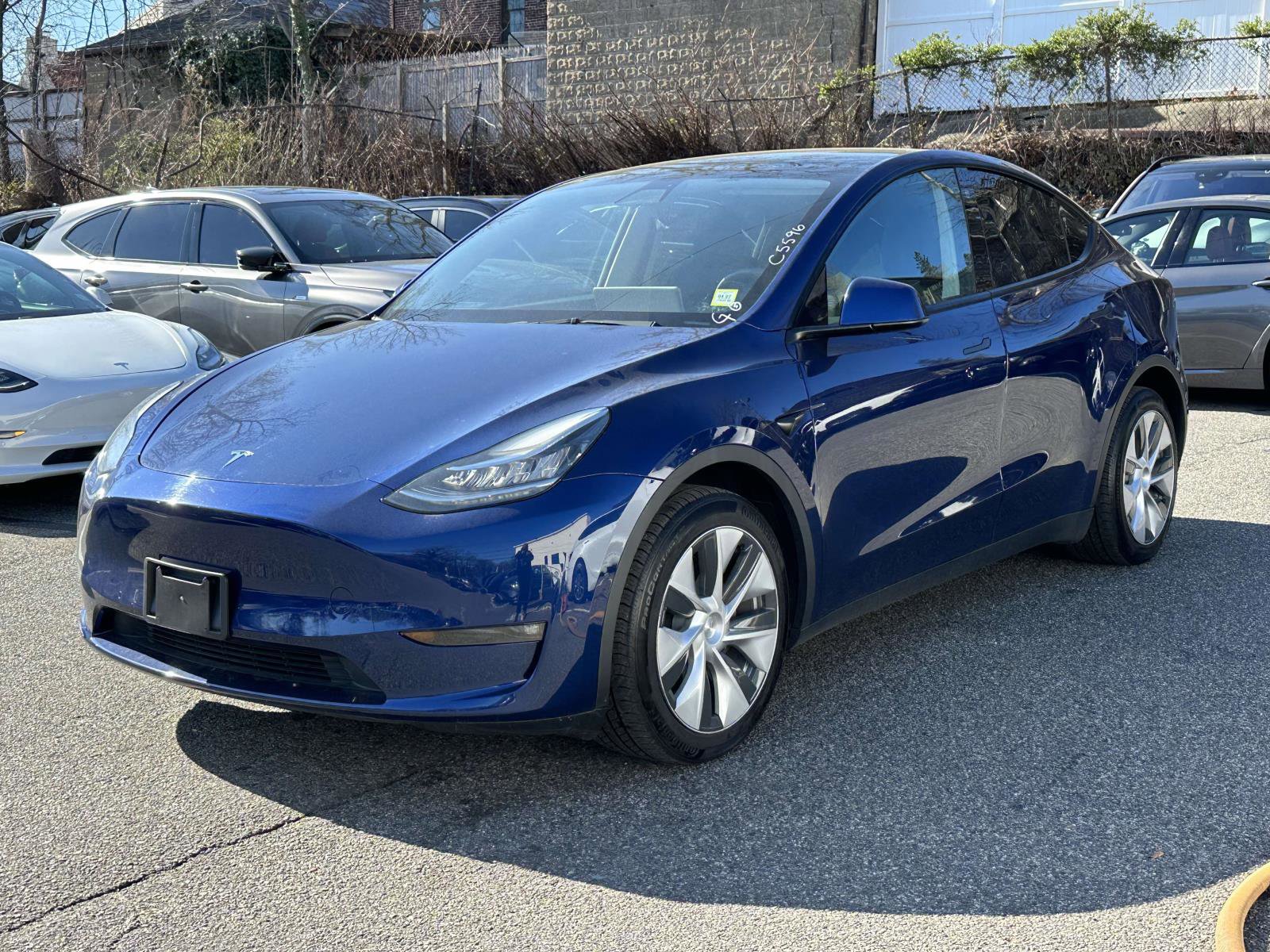 Used 2022 Tesla Model Y Long Range AWD/4WD image 7
