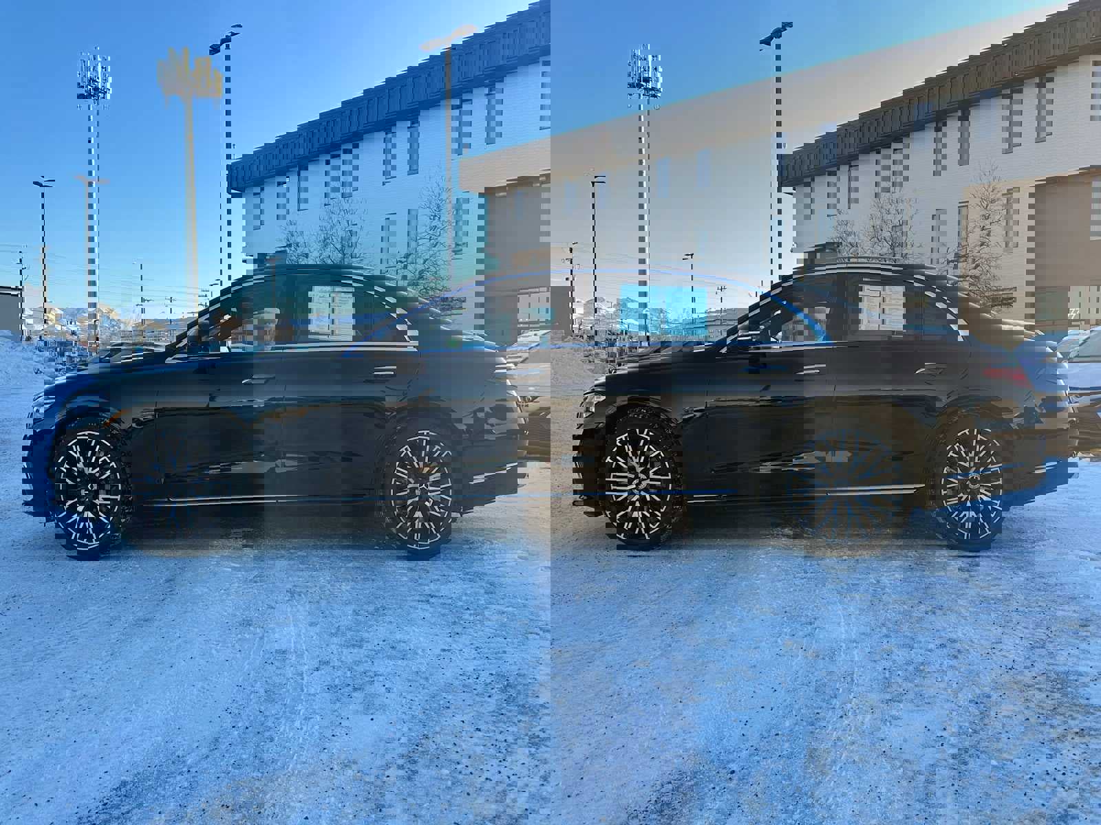 Used 2025 Mercedes-Benz S 500 4MATIC image 15