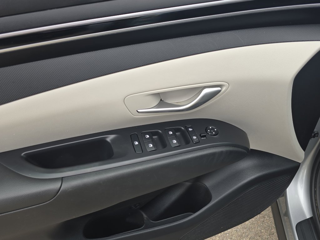 Used 2024 Hyundai Tucson SEL image 13