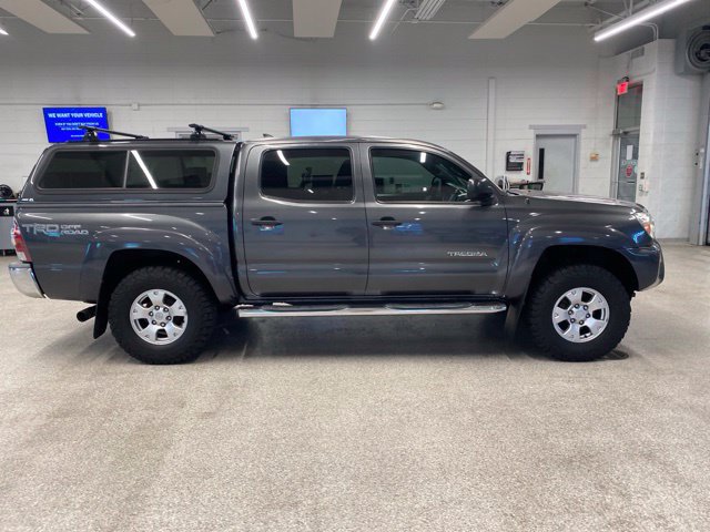Used 2014 Toyota Tacoma 4x4 Double Cab w/ TRD Off-Road Package image 4