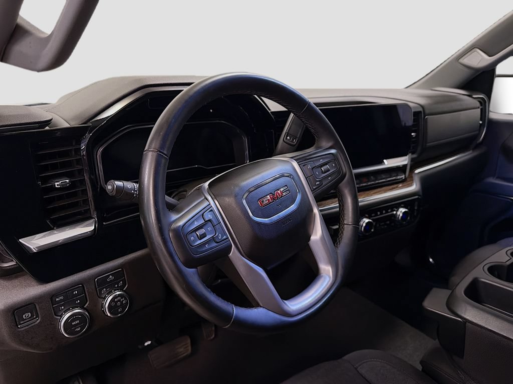 Used 2024 GMC Sierra 1500 Elevation AWD/4WD image 11