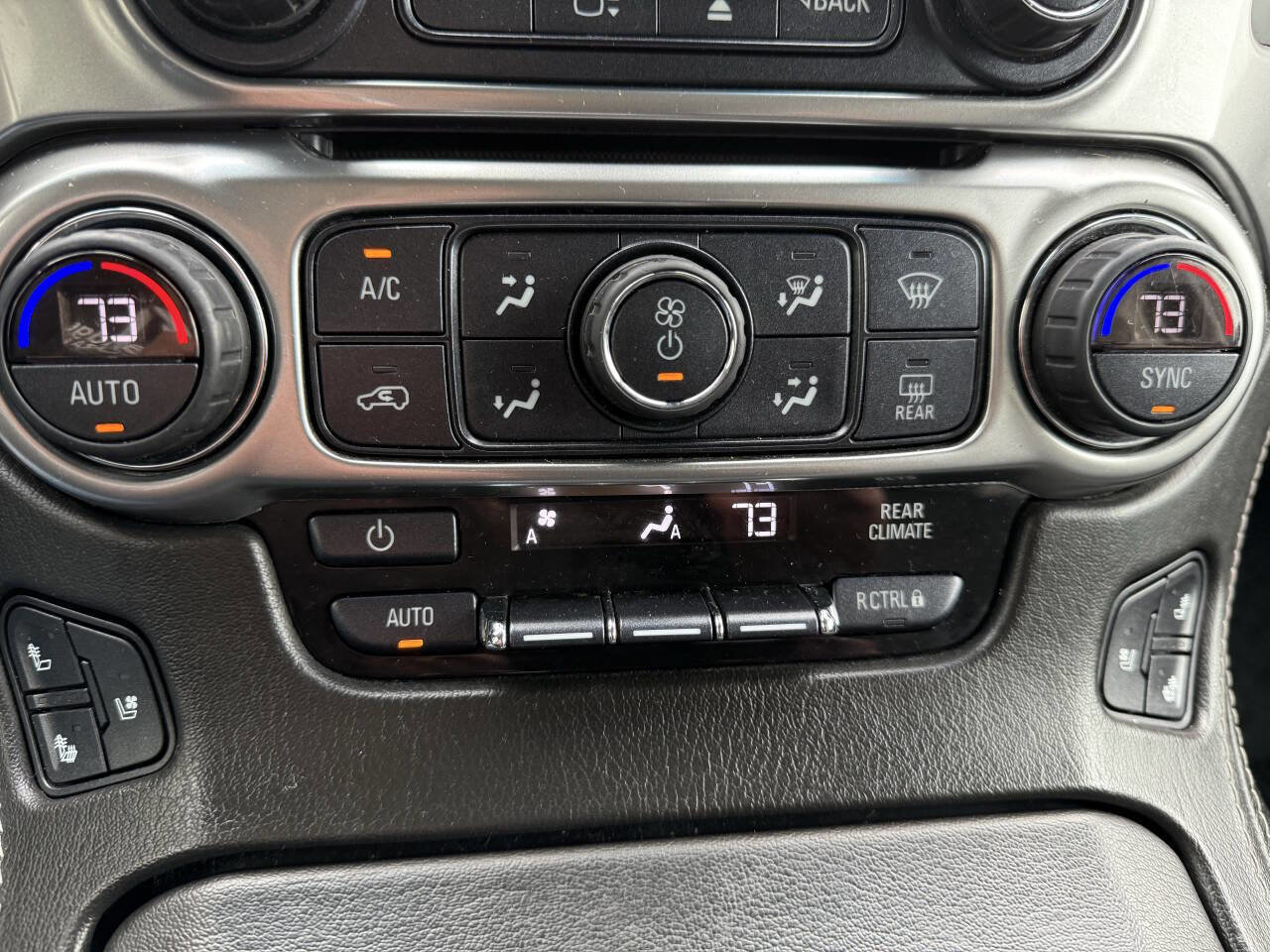 Used 2020 Chevrolet Tahoe Premier AWD/4WD image 22