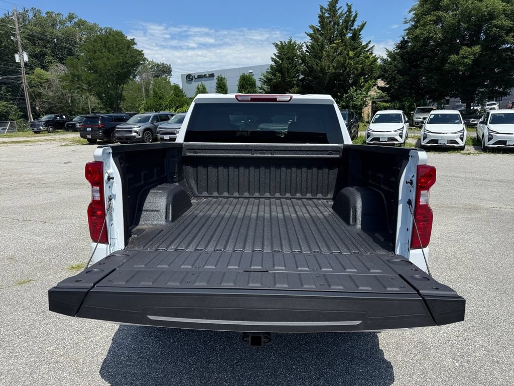 New 2026 Chevrolet Silverado 1500 Custom w/ Turbomax Blackout Package AWD/4WD image 23