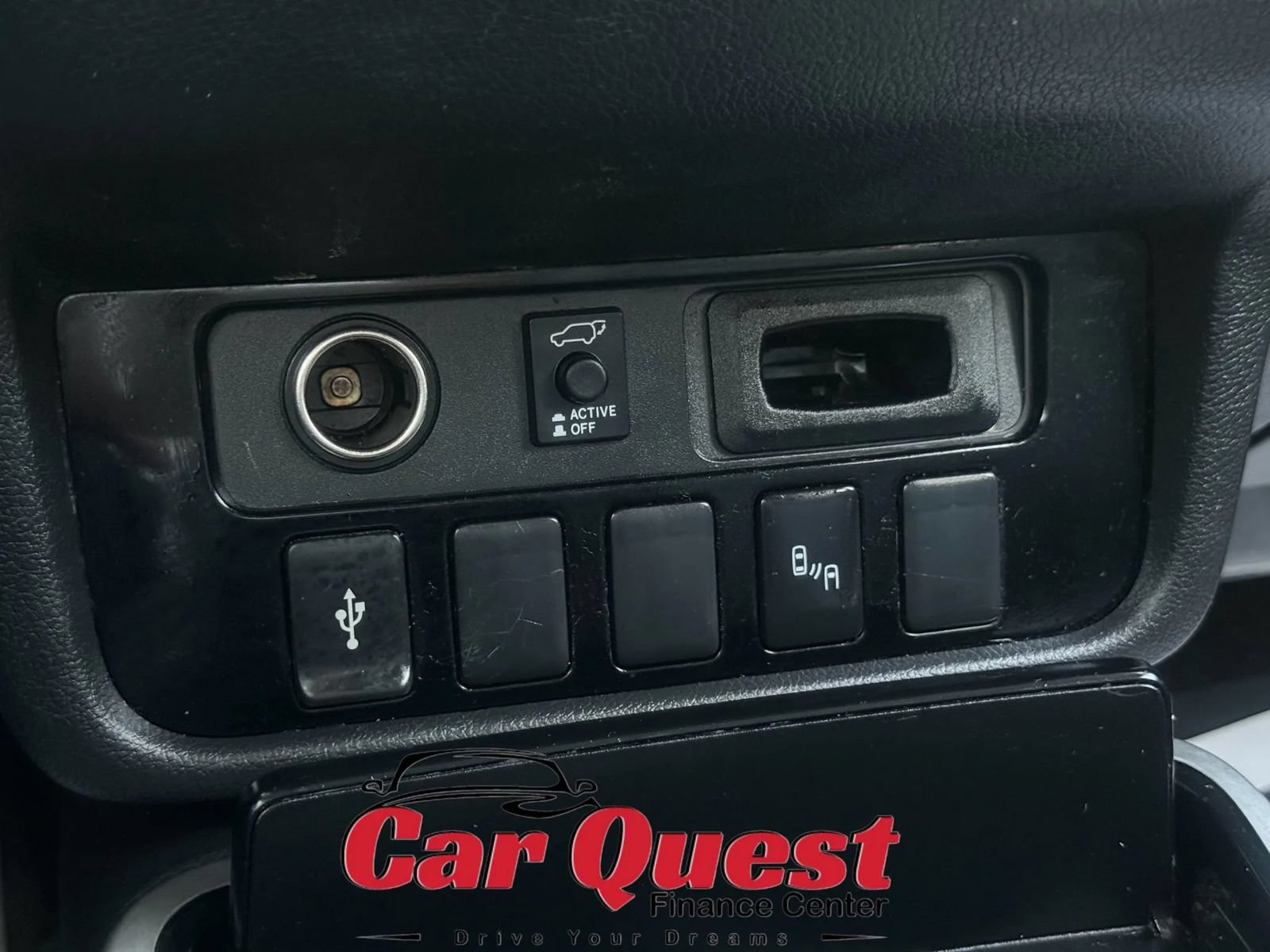 Used 2019 Mitsubishi Outlander SEL AWD/4WD image 35