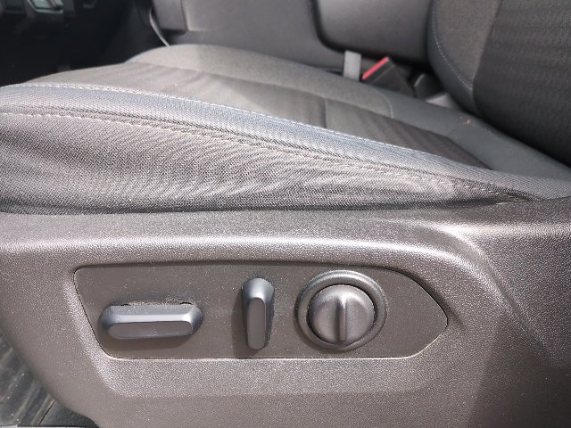 Used 2019 Chevrolet Silverado 1500 LT w/ All-Star Edition AWD/4WD image 13