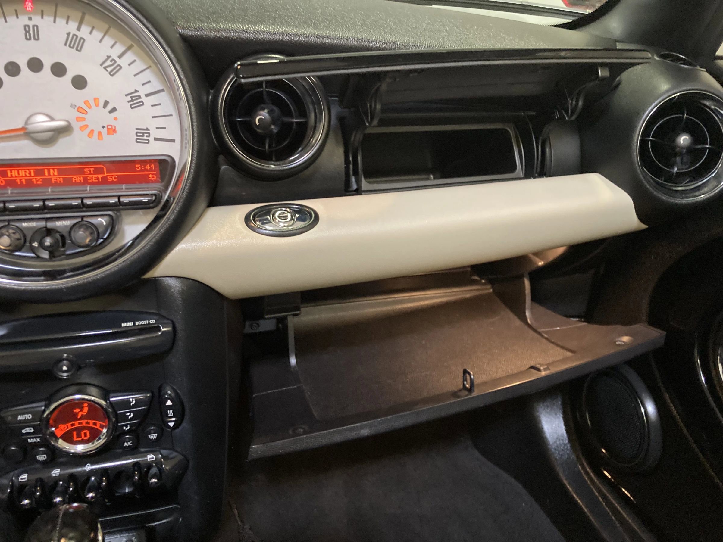Used 2014 MINI Cooper Convertible FWD image 39