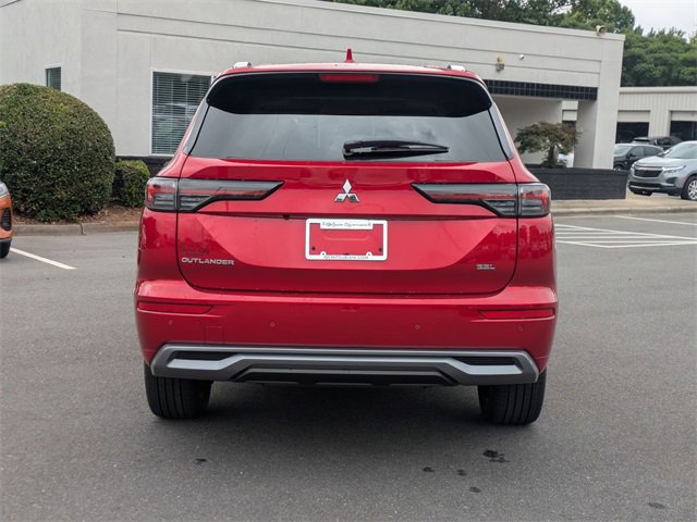 New 2025 Mitsubishi Outlander SEL image 4
