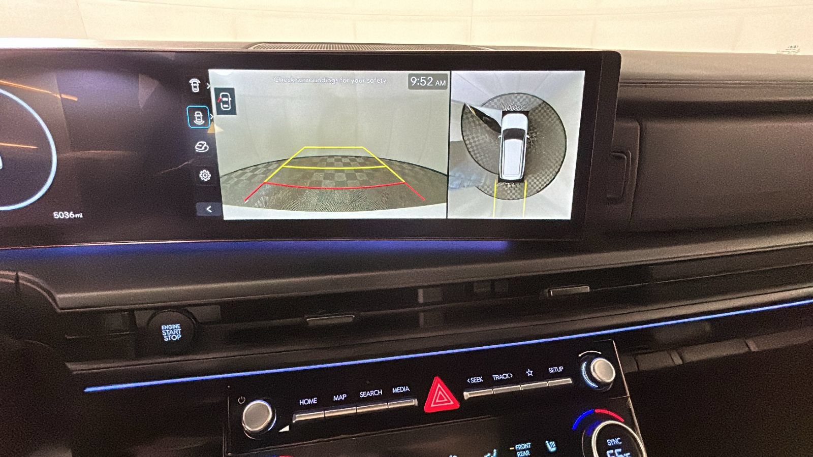 Certified 2025 Hyundai Santa Fe Calligraphy FWD image 30