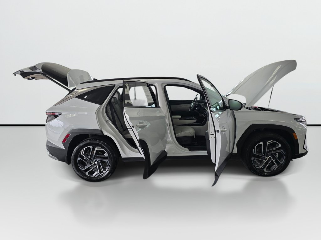 Used 2026 Hyundai Tucson Limited AWD/4WD image 9