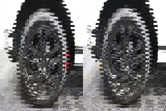 Used 2020 Land Rover Range Rover Evoque S image 6