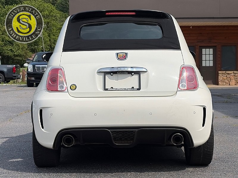 Used 2013 FIAT 500 Abarth w/ Beats Audio Pkg FWD image 5