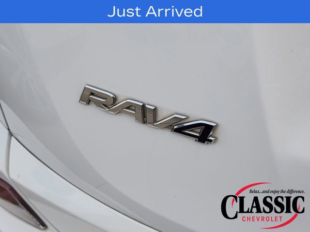 Used 2016 Toyota RAV4 XLE FWD image 13