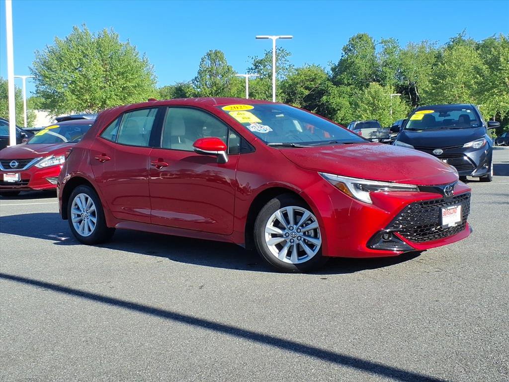 Certified 2025 Toyota Corolla SE FWD image 2