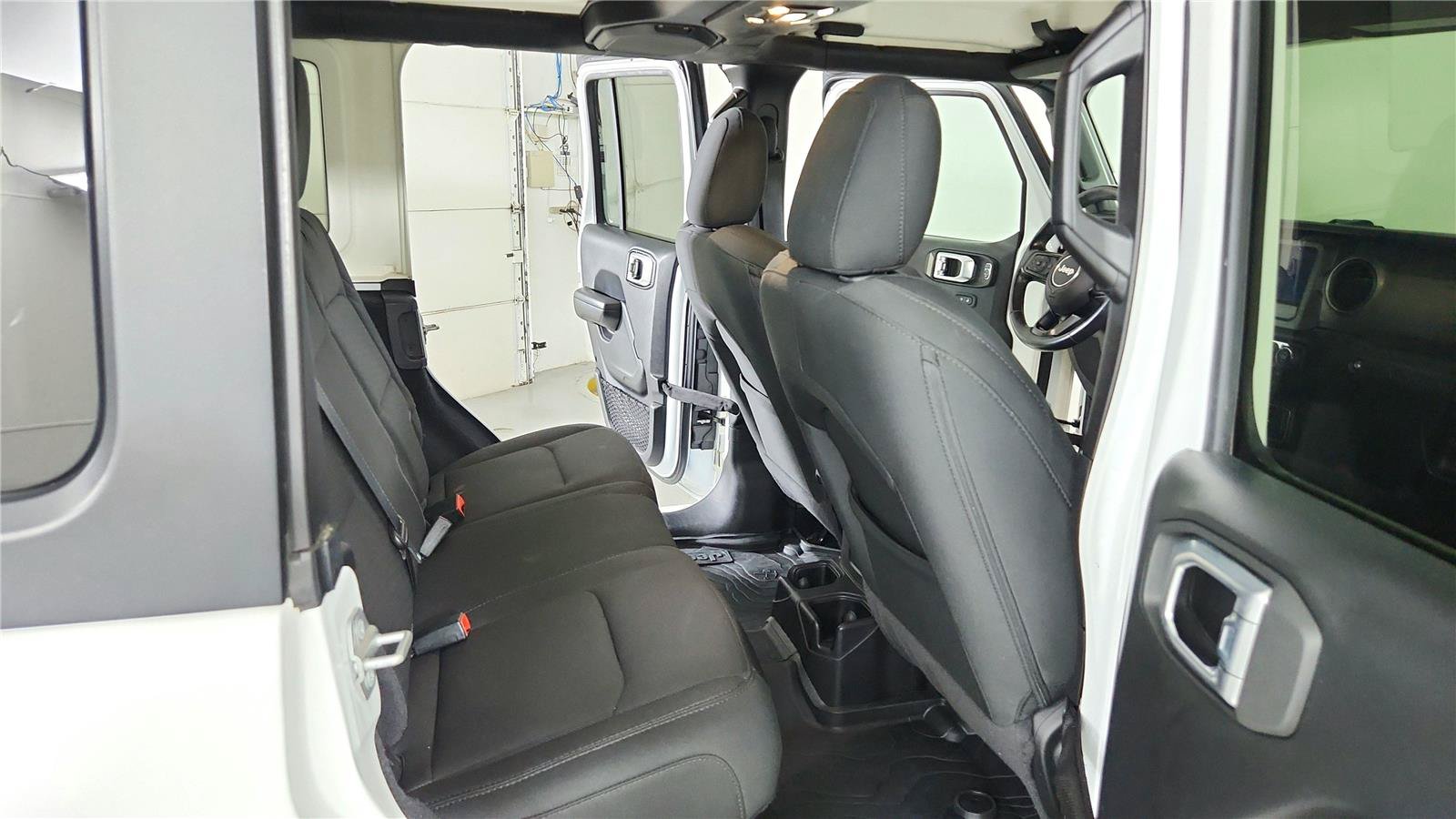 Used 2020 Jeep Wrangler Unlimited Sport AWD/4WD image 19