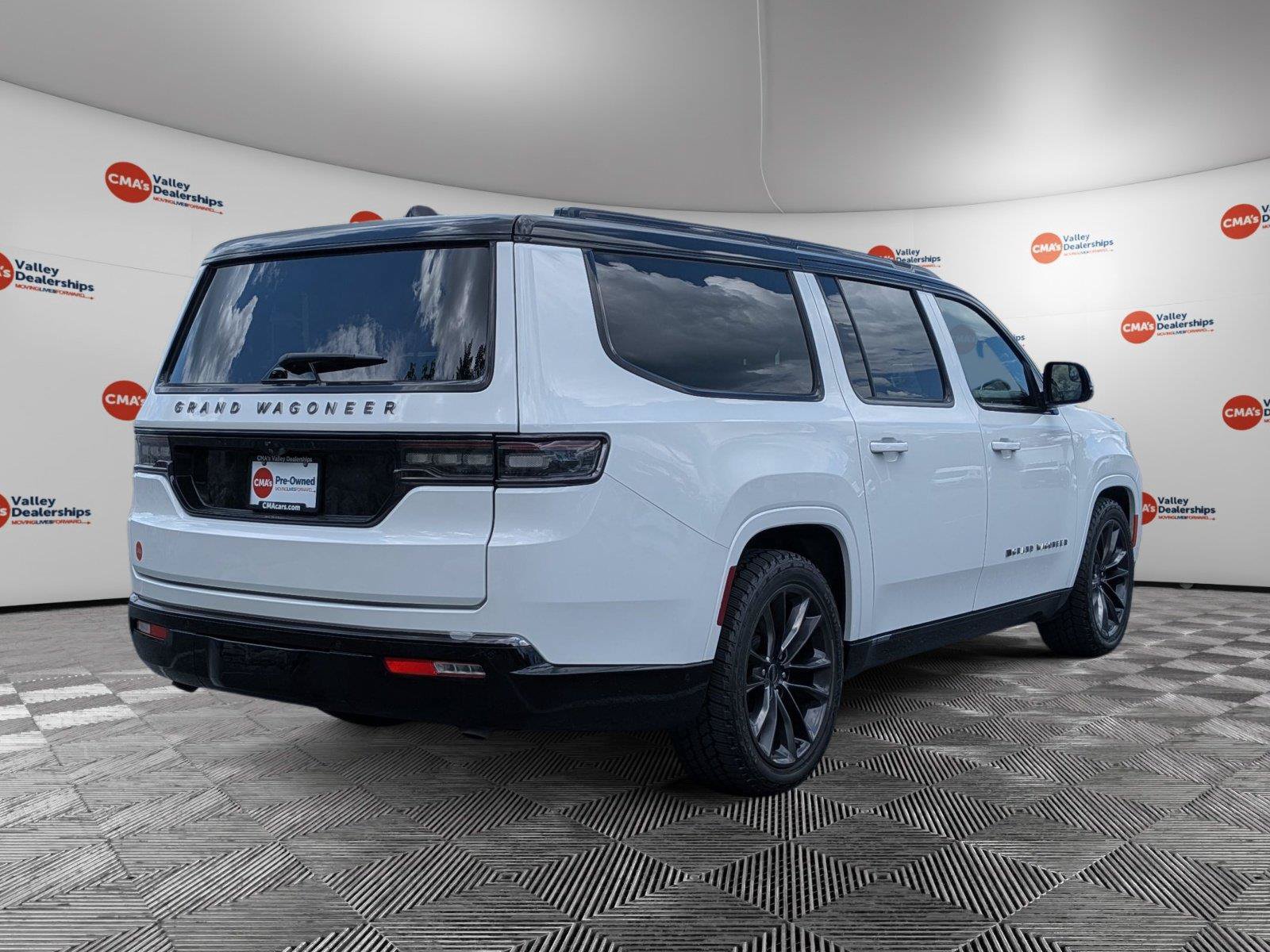 Certified 2024 Jeep Grand Wagoneer L Series III w/ Quick Order Packagew 28T AWD/4WD image 5