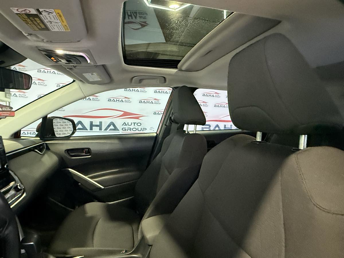 Used 2022 Toyota Corolla Cross LE w/ Moonroof Package image 32