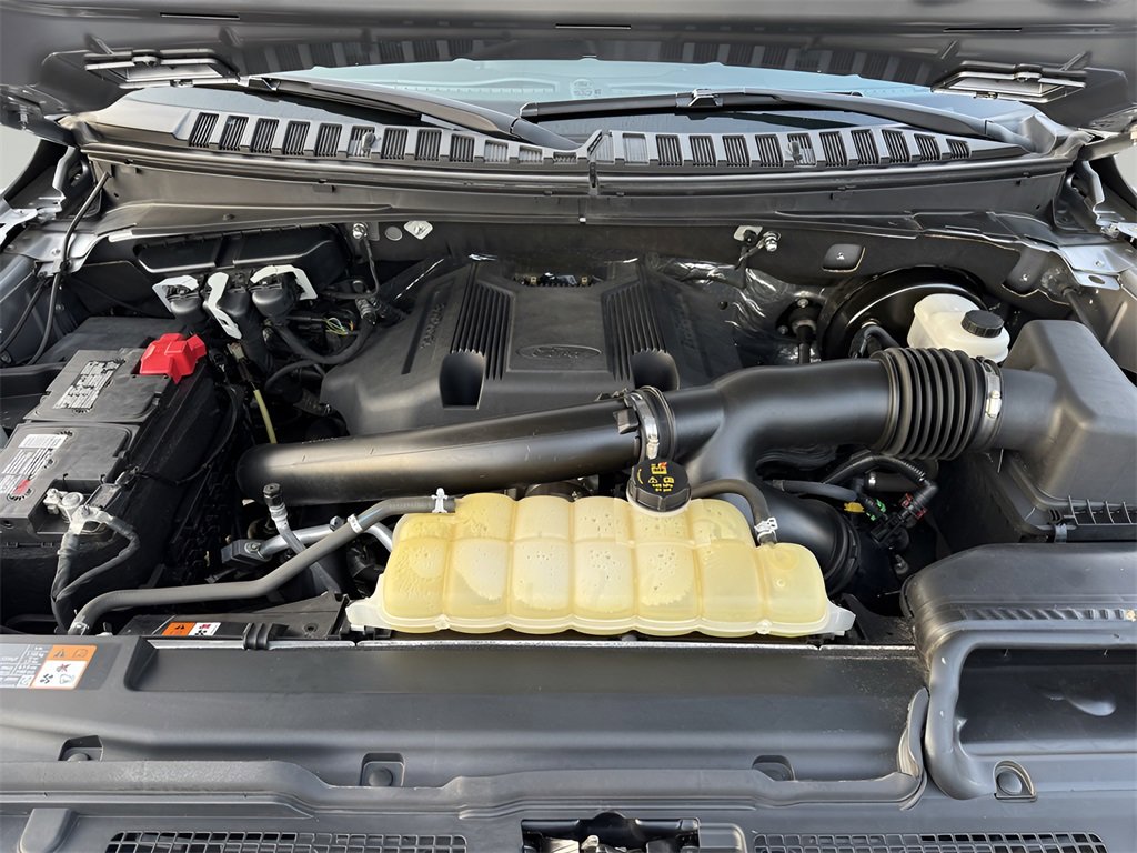 Used 2020 Ford Expedition XLT image 9