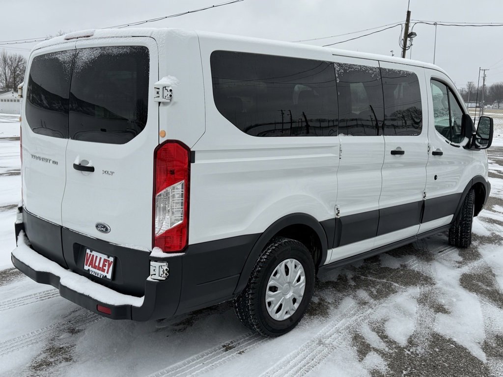 Used 2015 Ford Transit 150 XLT image 5