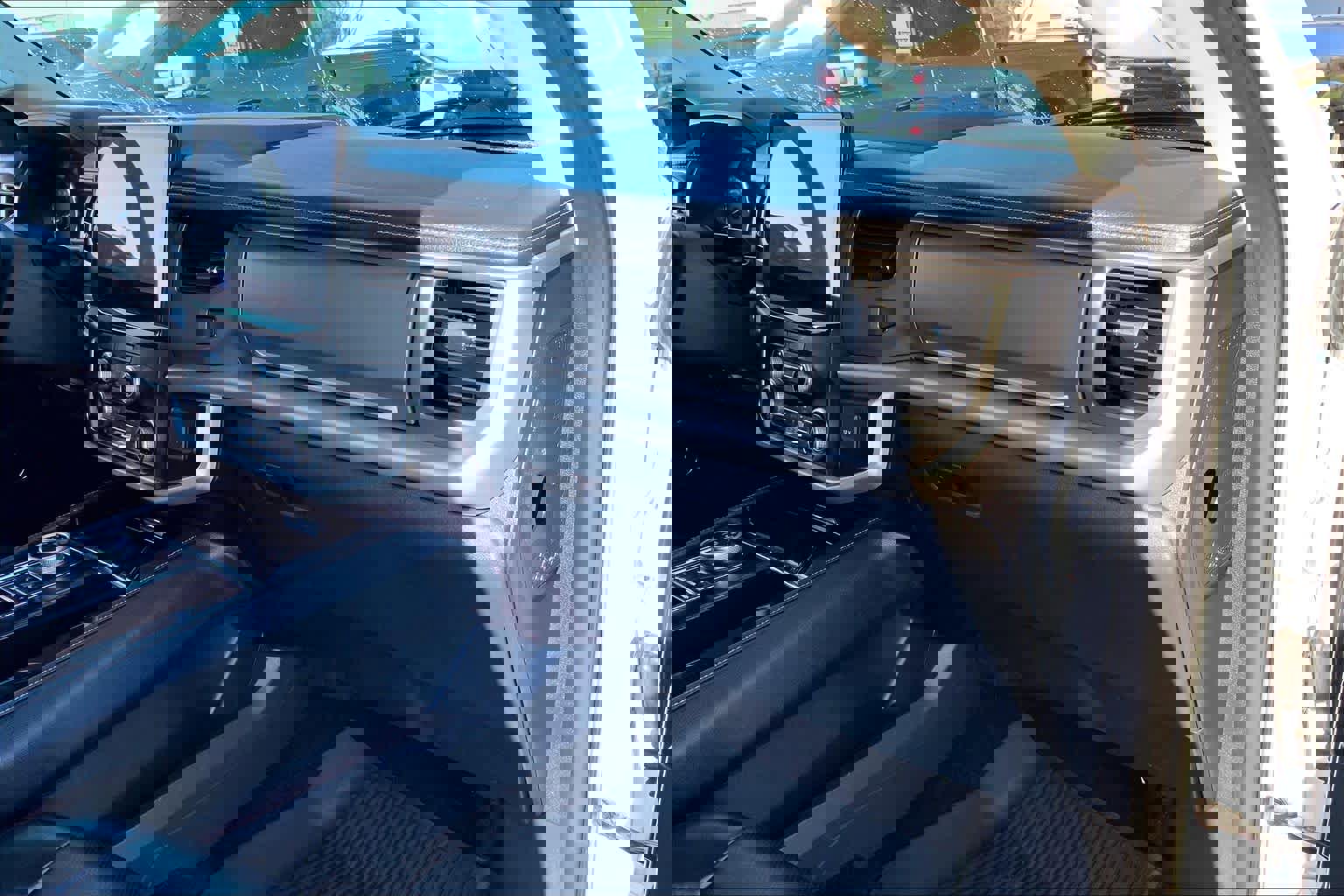 Certified 2023 Ford Expedition Max XLT image 17