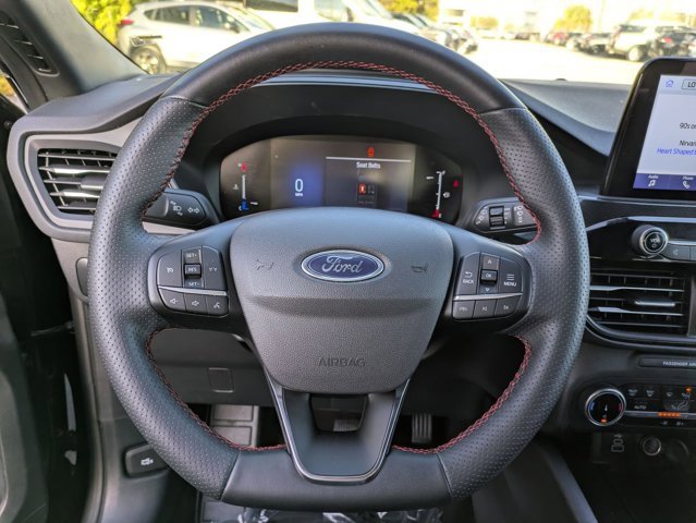 Used 2025 Ford Escape ST-Line image 15