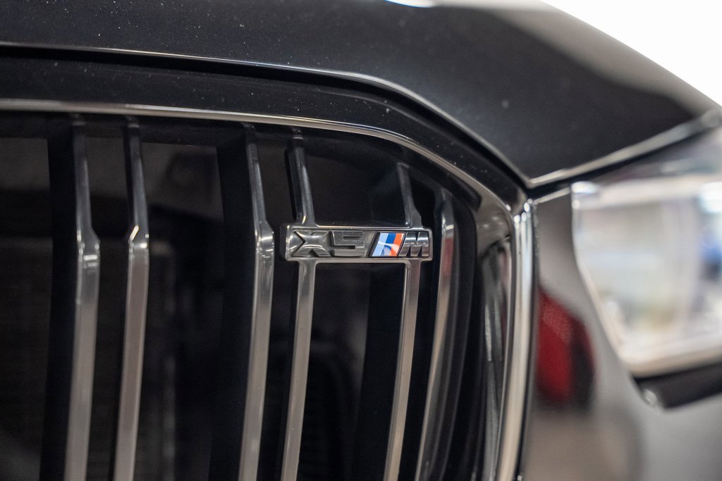 Used 2020 BMW X5 M Competition w/ Executive Package image 9